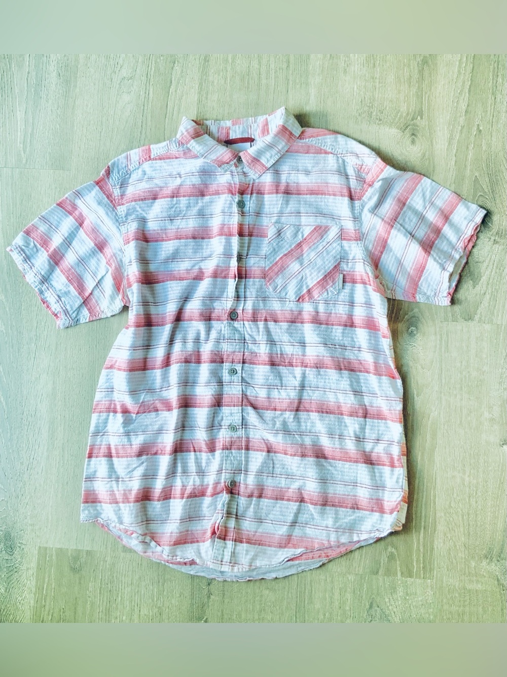 Columbia Striped Pattern Button-Up Shirt Men's Large